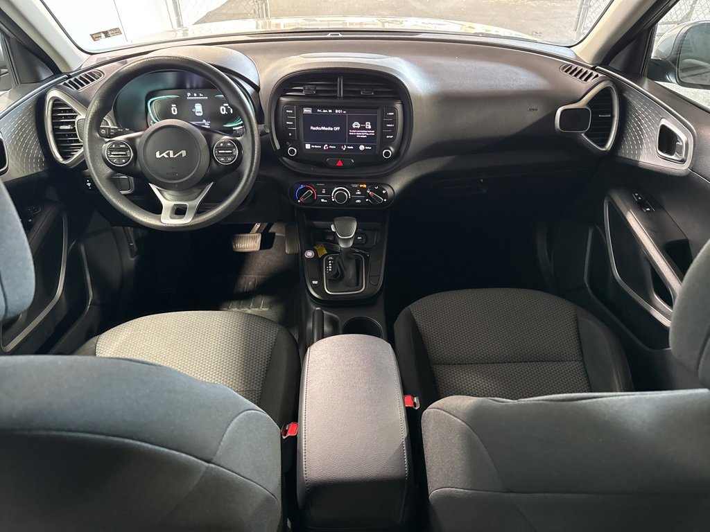 Used 2024 Kia Soul S image 27