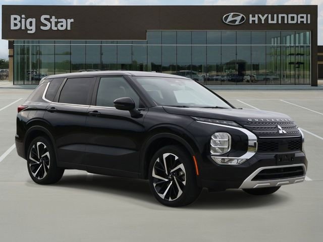 Used 2024 Mitsubishi Outlander SE Black Edition FWD image 6