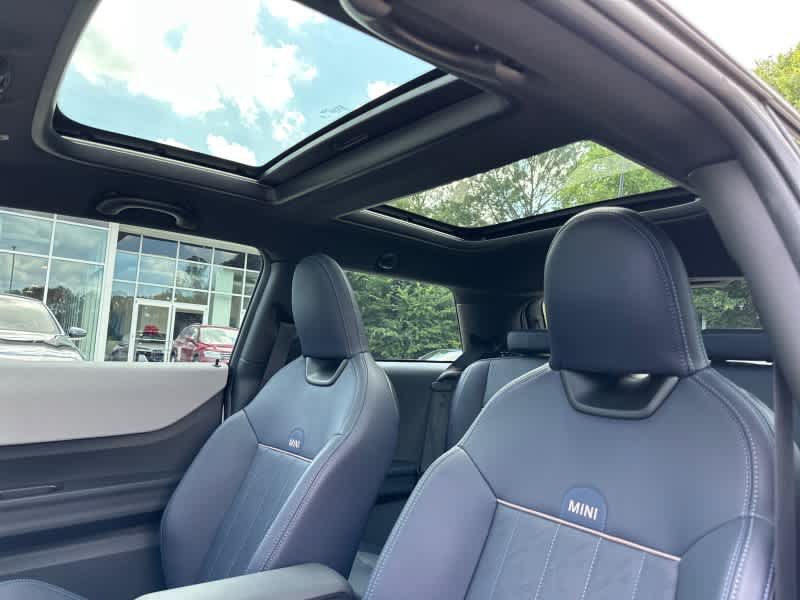 Used 2025 MINI Cooper S FWD image 29