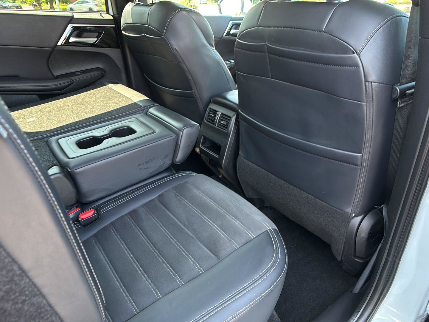 Used 2024 Mitsubishi Outlander SE AWD/4WD image 21