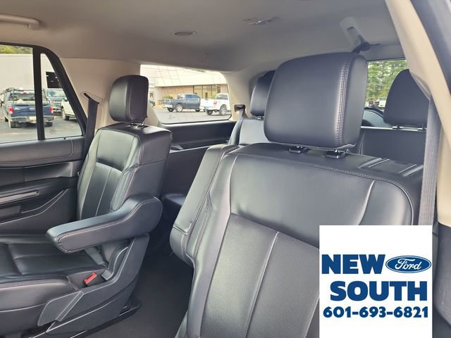 Used 2024 Ford Expedition XLT image 31