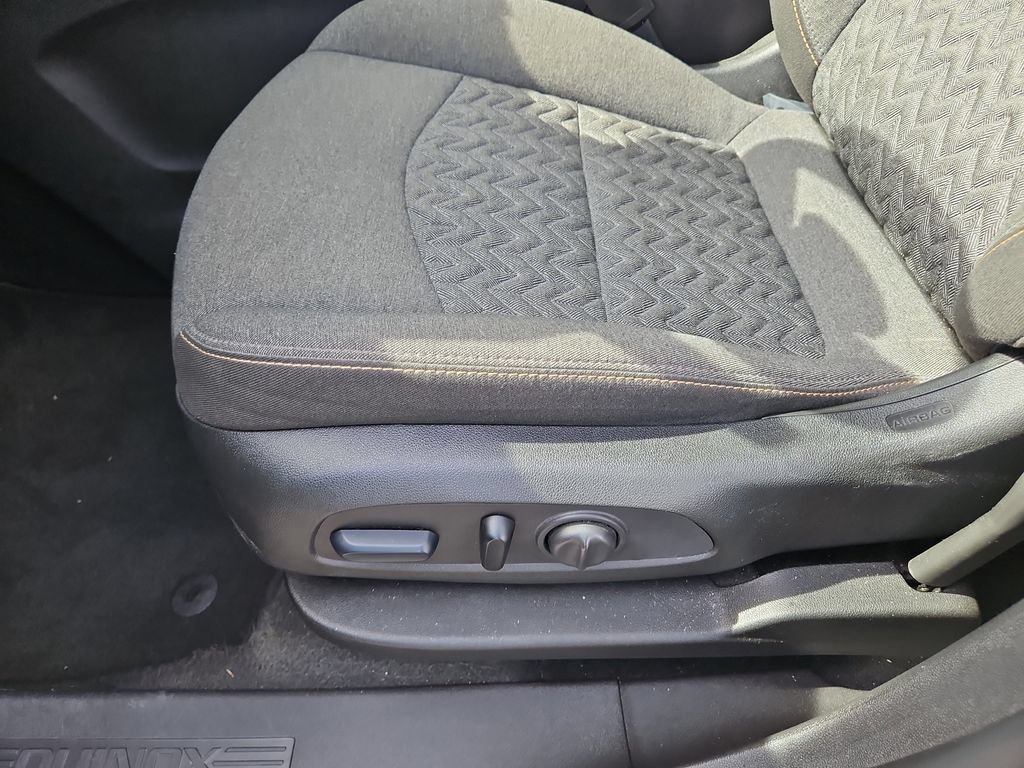 Used 2024 Chevrolet Equinox LT FWD image 20