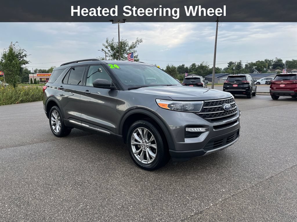 Used 2024 Ford Explorer XLT w/ Equipment Group 202A AWD/4WD image 9