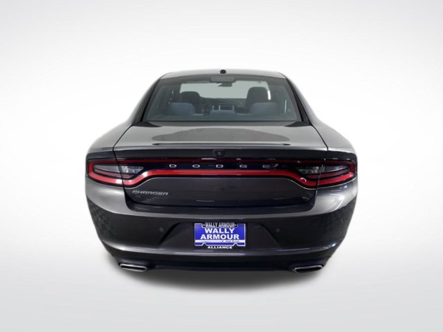 Used 2020 Dodge Charger SXT RWD image 9