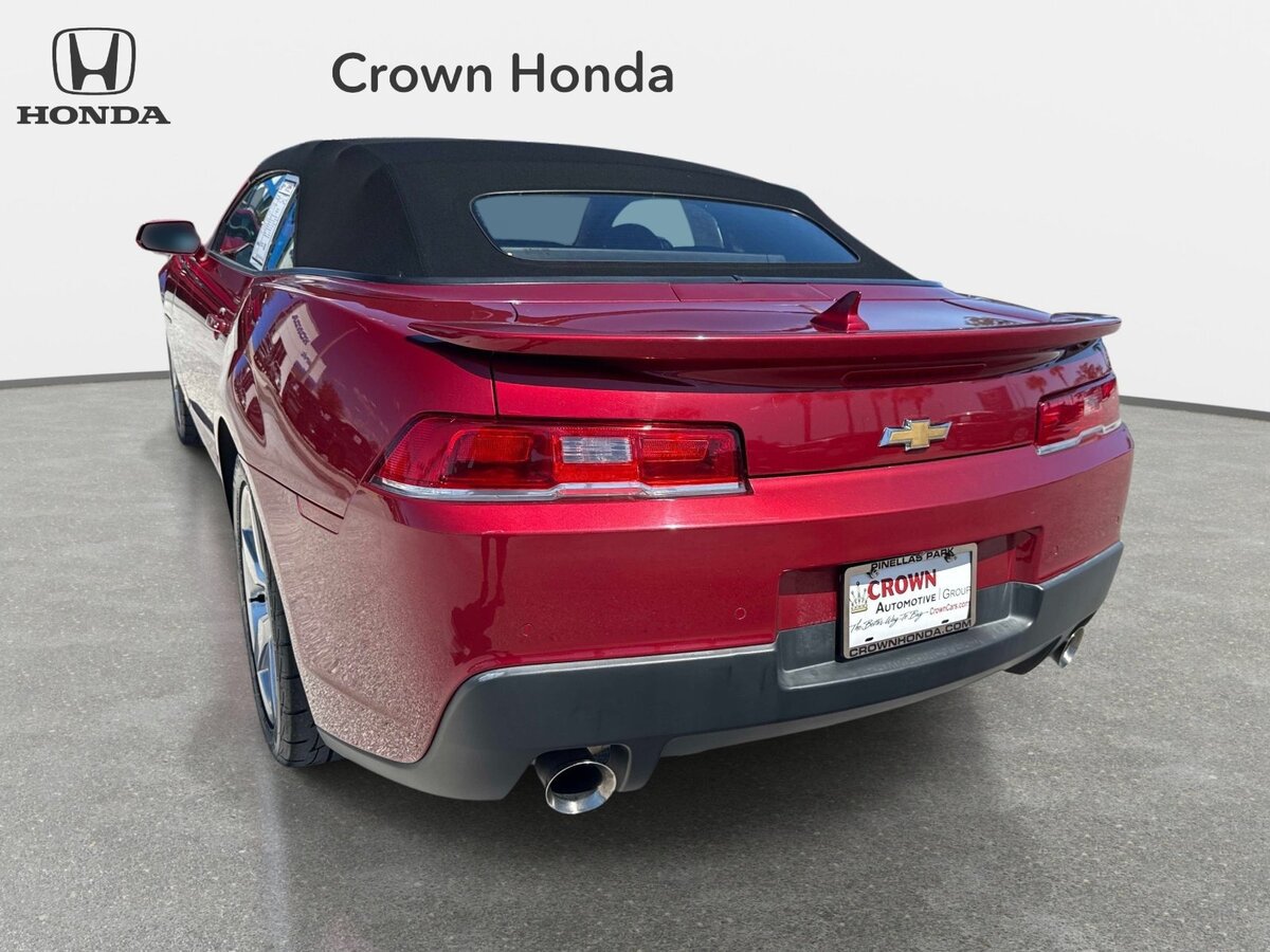 Used 2015 Chevrolet Camaro LT RWD image 8
