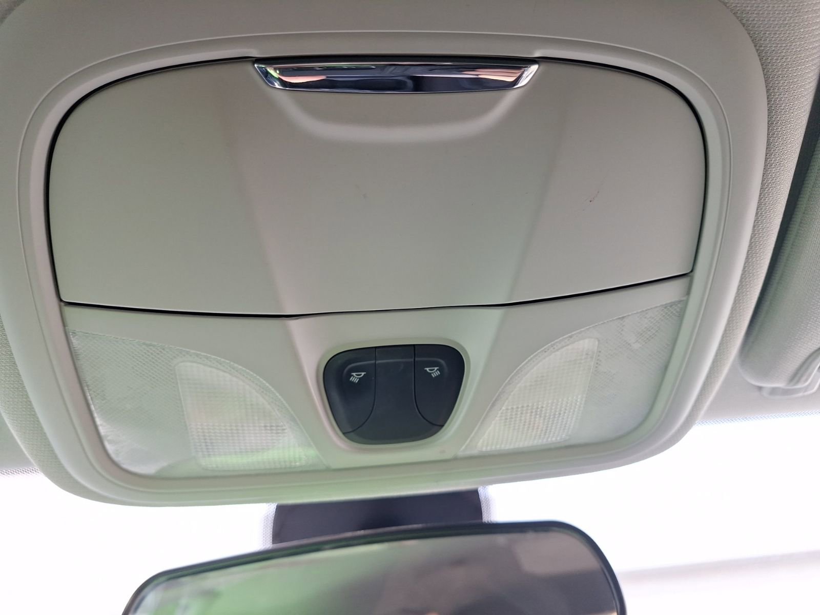 Used 2019 Jeep Cherokee Latitude w/ Popular Appearance Group image 29