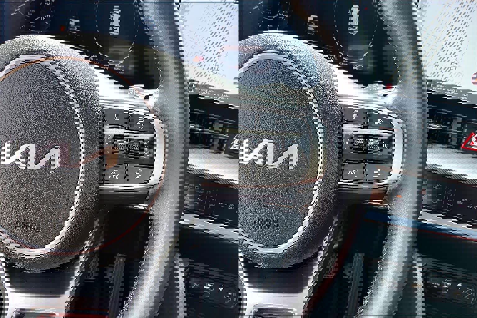 Certified 2024 Kia Sportage SX image 22