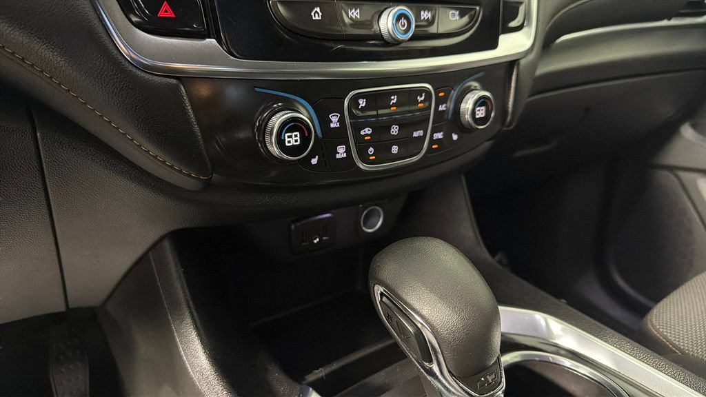 Certified 2021 Chevrolet Traverse LT FWD image 22