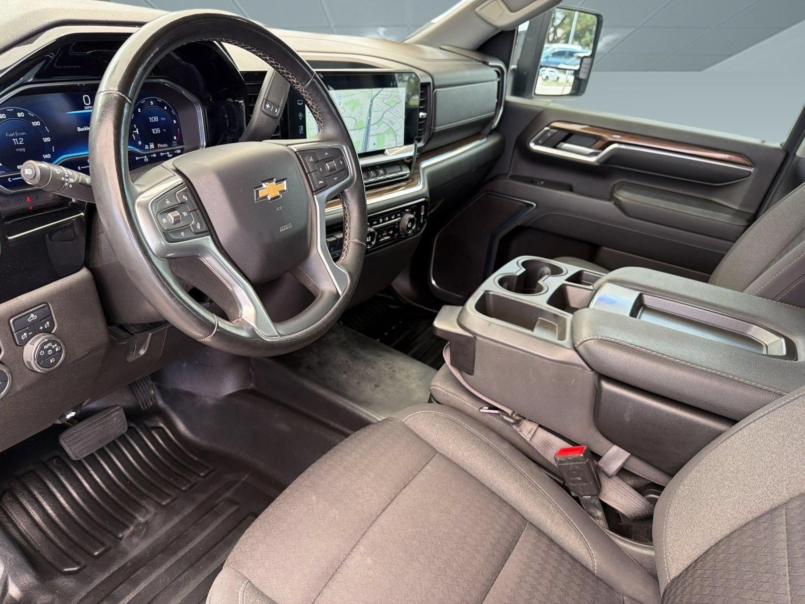 Certified 2024 Chevrolet Silverado 2500 LT w/ Convenience Package AWD/4WD image 4