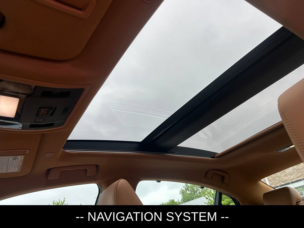 Used 2022 Lexus ES 350 Ultra Luxury w/ Accessory Package 2 FWD image 6