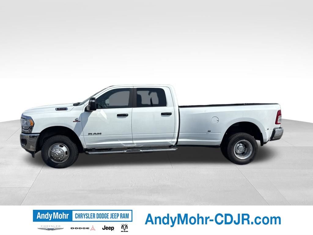 Used 2023 RAM 3500 Big Horn w/ Level 1 Equipment Group AWD/4WD image 4