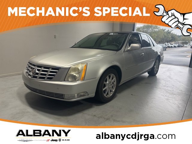 Used 2010 Cadillac DTS Luxury image 2
