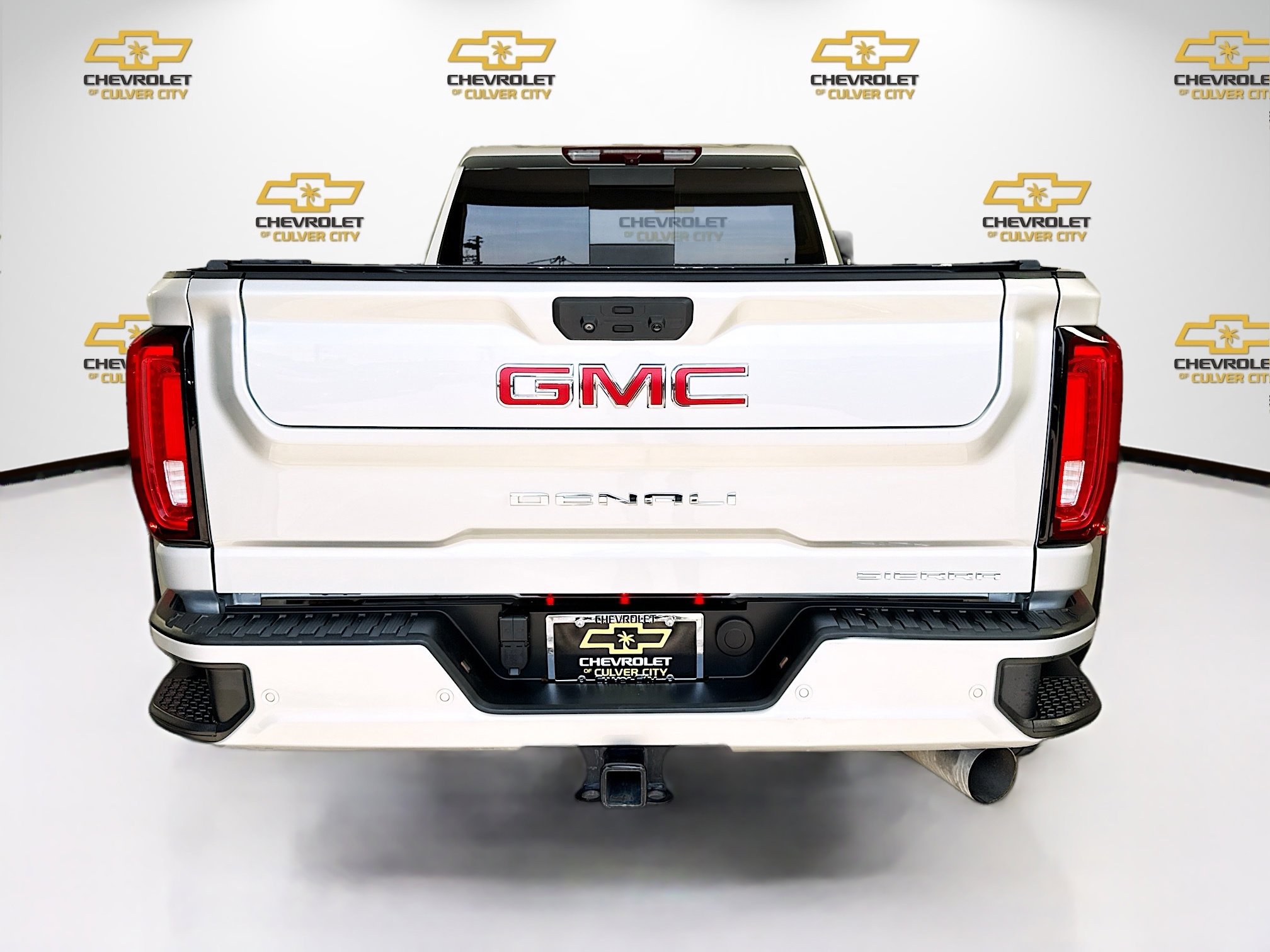 Used 2022 GMC Sierra 3500 Denali image 6