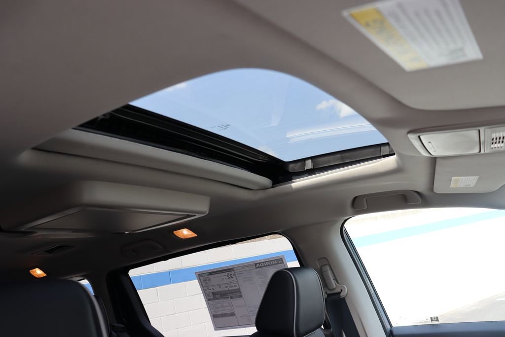 Certified 2026 Honda Odyssey Elite image 28