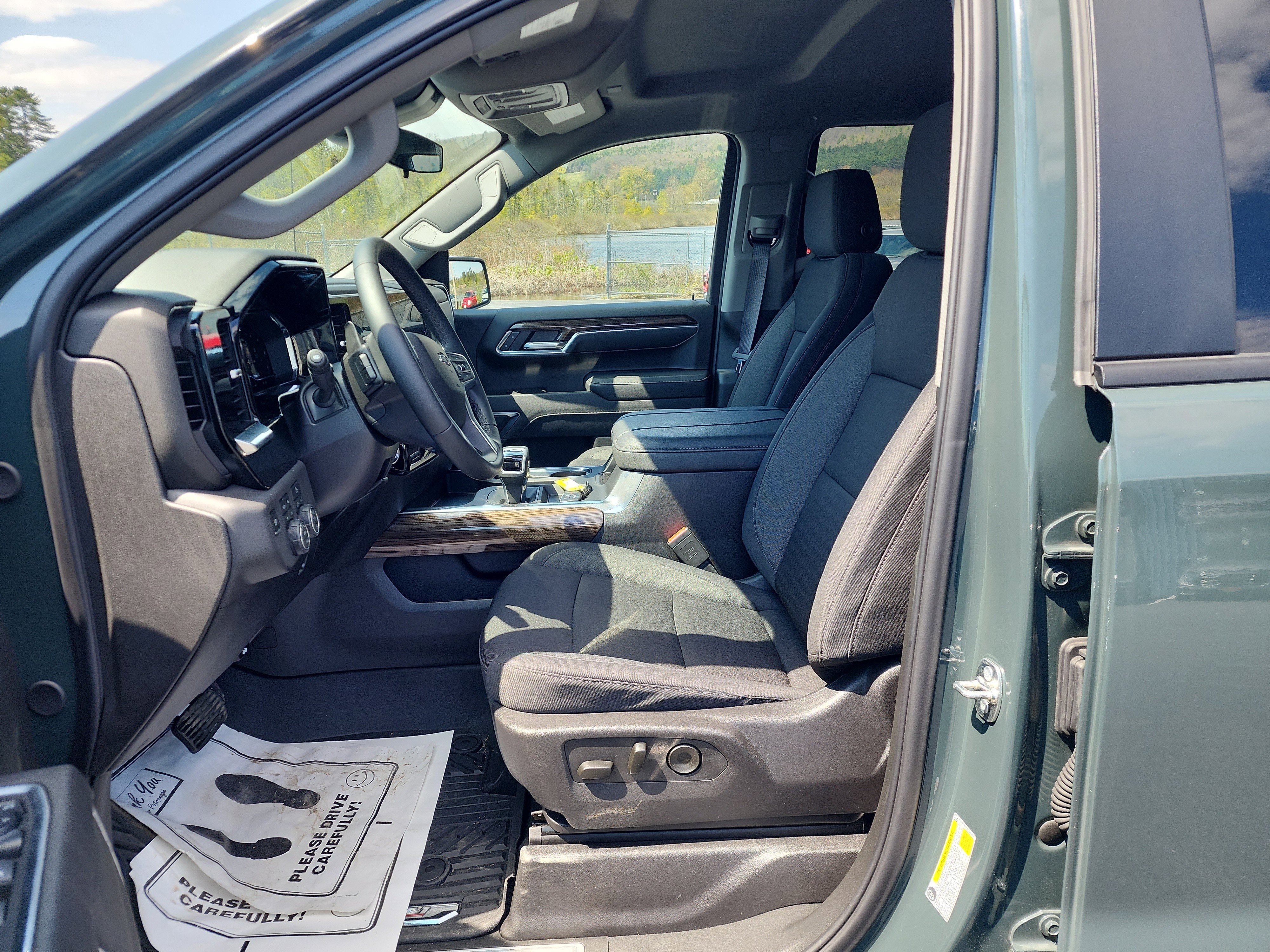 Certified 2025 Chevrolet Silverado 1500 LT Trail Boss w/ Protection Package AWD/4WD image 11