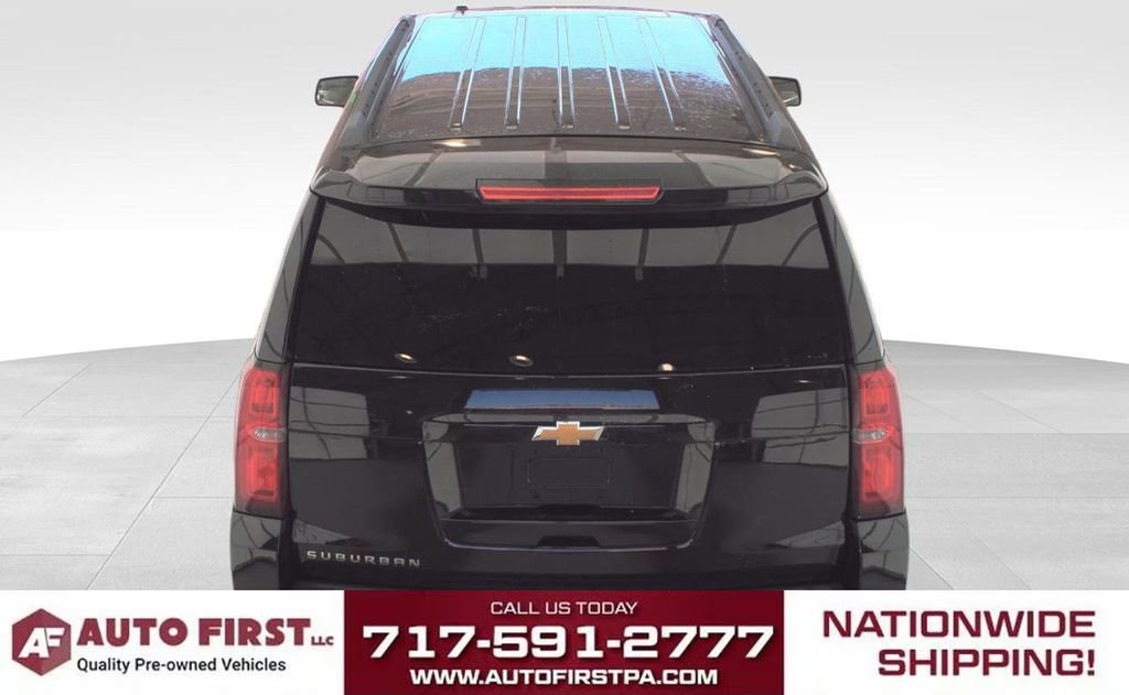Used 2020 Chevrolet Suburban LT image 3
