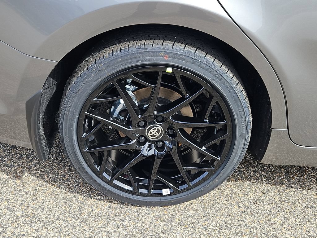 New 2026 Toyota Camry Hybrid AWD/4WD image 5