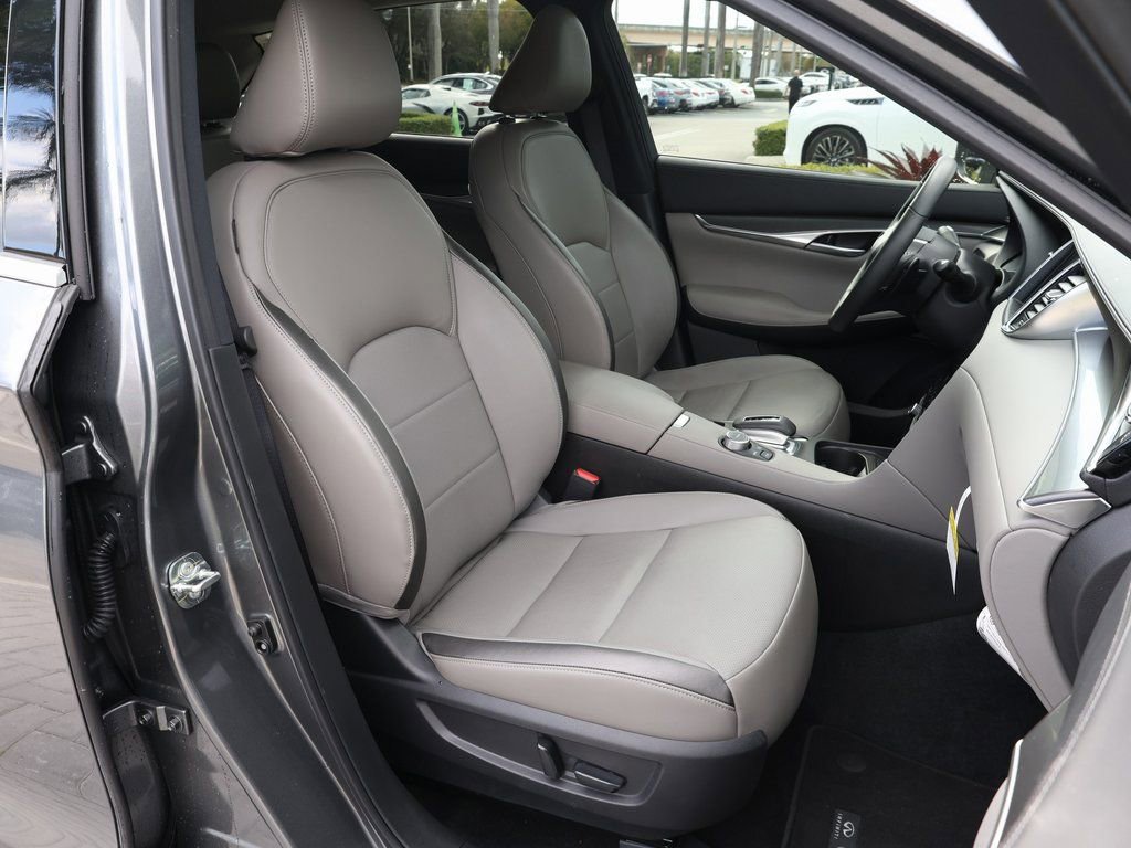 Certified 2025 INFINITI QX50 Luxe image 23