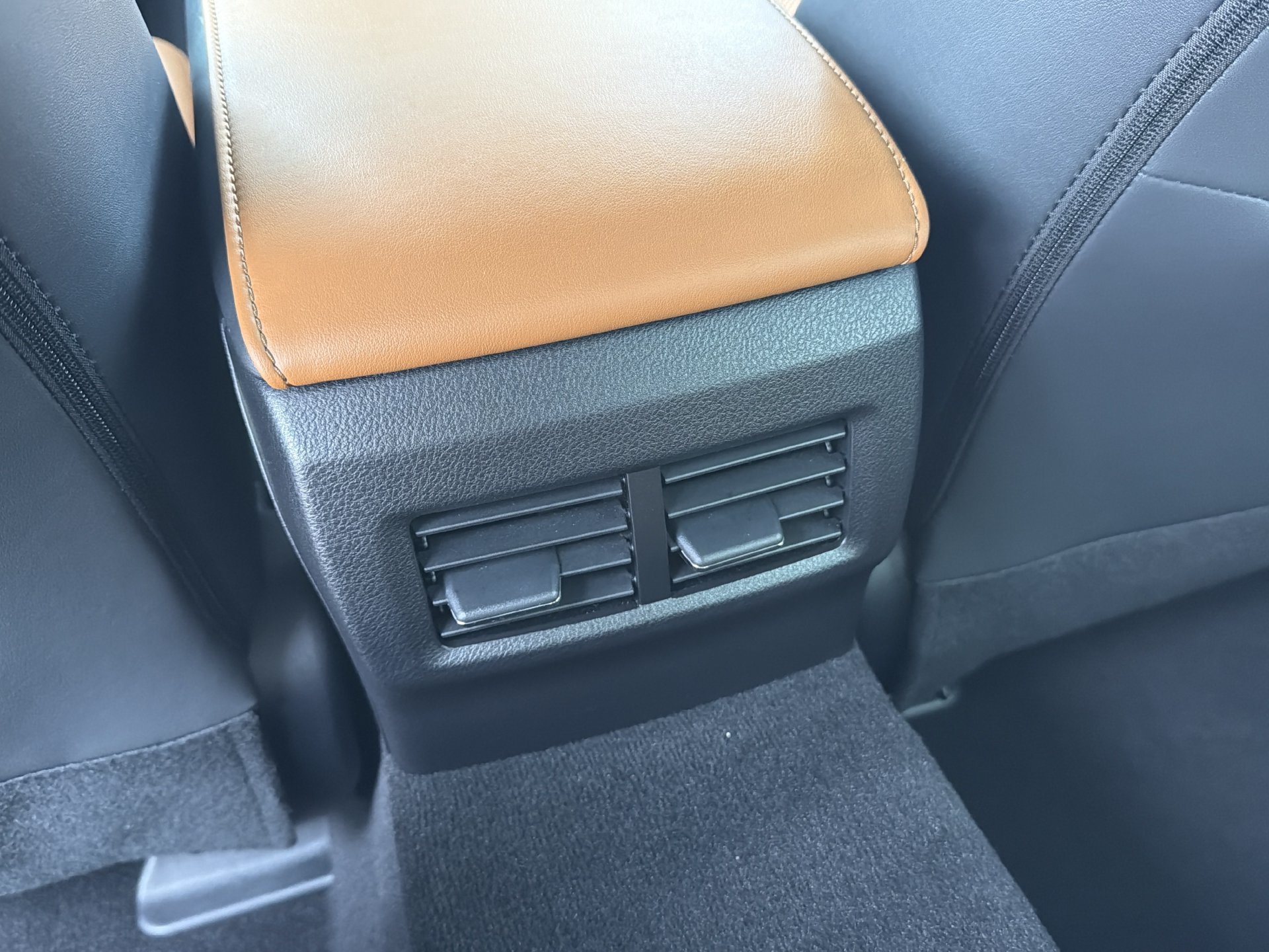 Used 2024 Lexus IS 350 F Sport w/ Accessory Package 2 RWD image 17