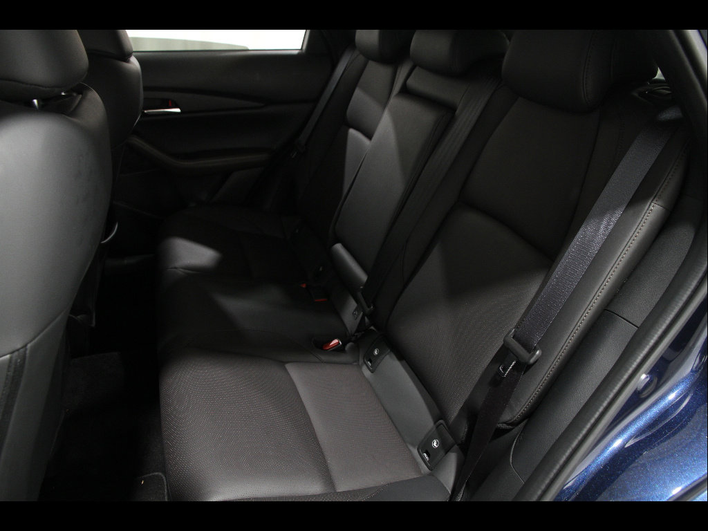 Used 2023 MAZDA CX-30 AWD 2.5 S w/ Premium Package image 18