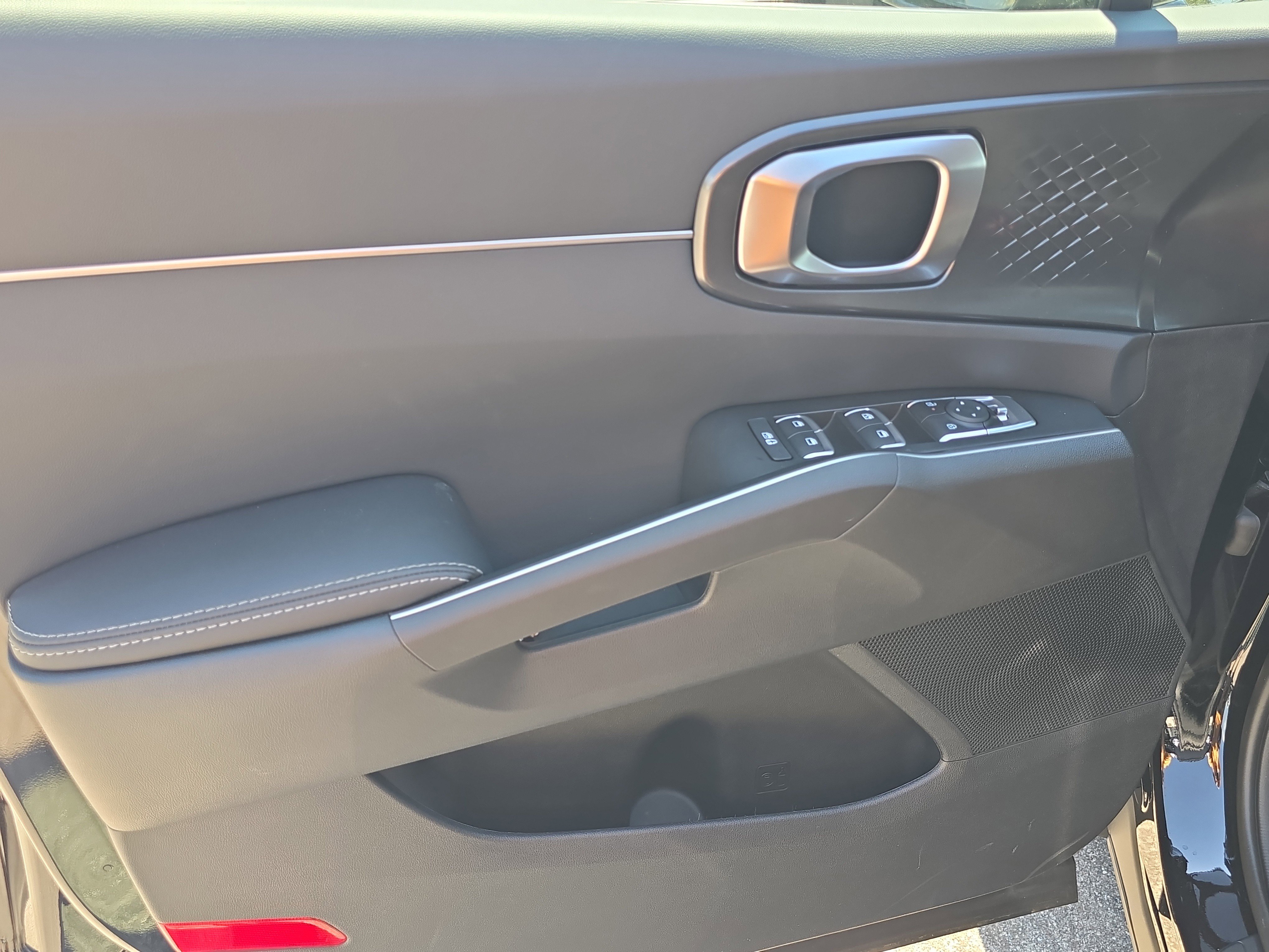New 2026 Kia Sorento LX FWD image 17