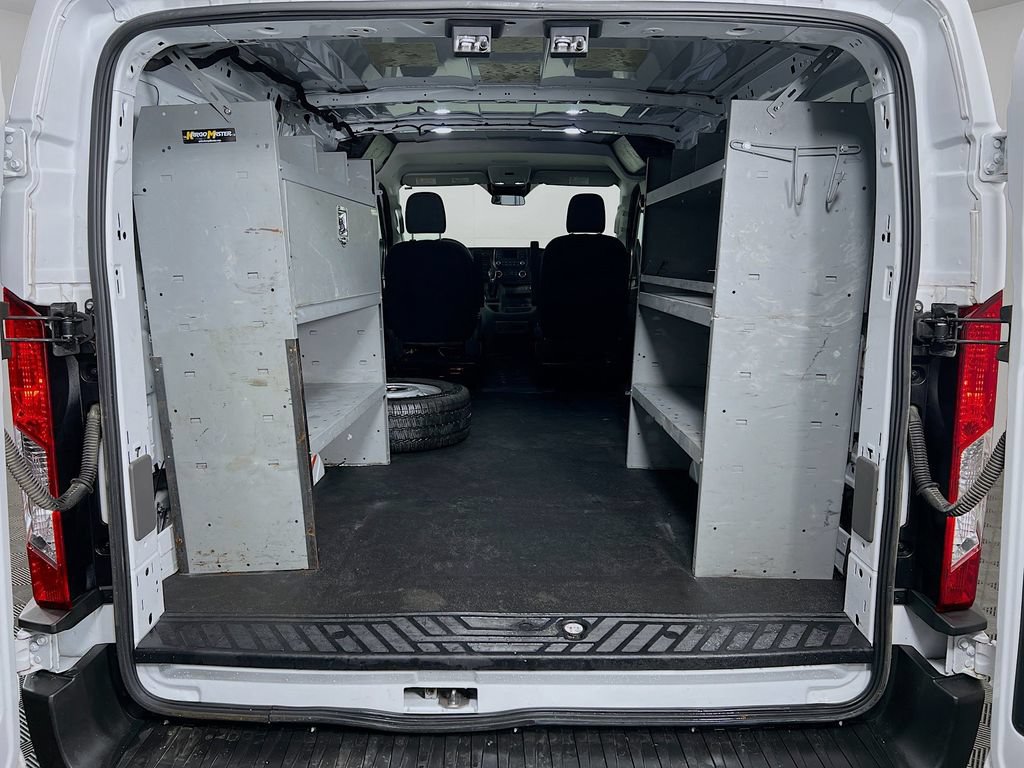 Used 2022 Ford Transit 250 Low Roof AWD image 23