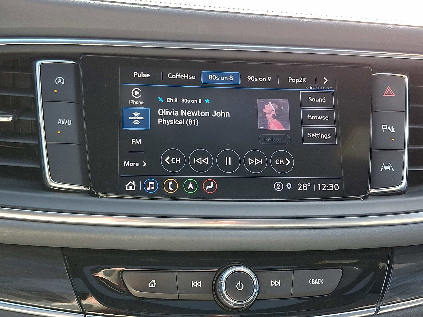 Certified 2023 Buick Enclave Essence w/ Experience Buick Package image 19