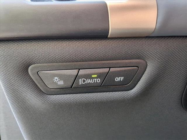 Certified 2023 BMW iX xDrive50 image 11