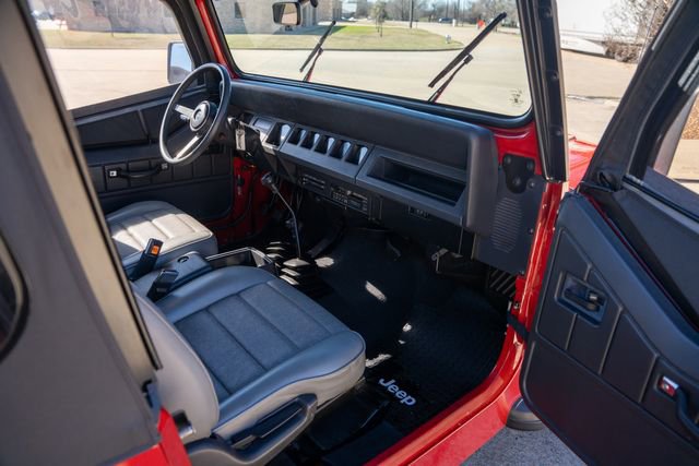 Used 1993 Jeep Wrangler S image 30