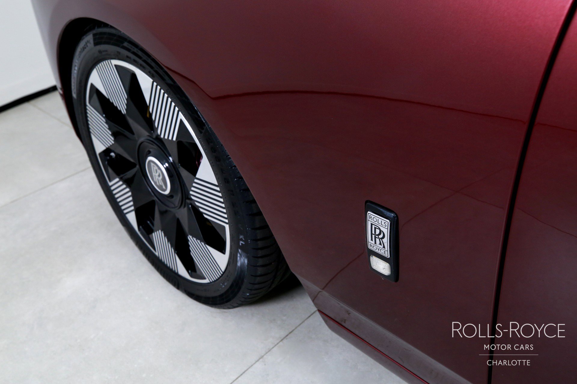 Used 2019 Rolls-Royce Phantom Sedan image 44