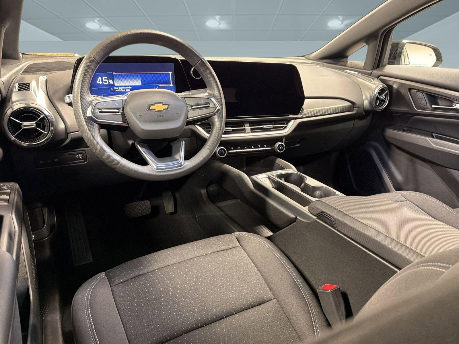 Used 2025 Chevrolet Equinox EV LT FWD image 26
