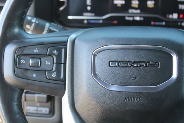 Used 2022 GMC Yukon XL Denali w/ Denali Premium Package AWD/4WD image 23