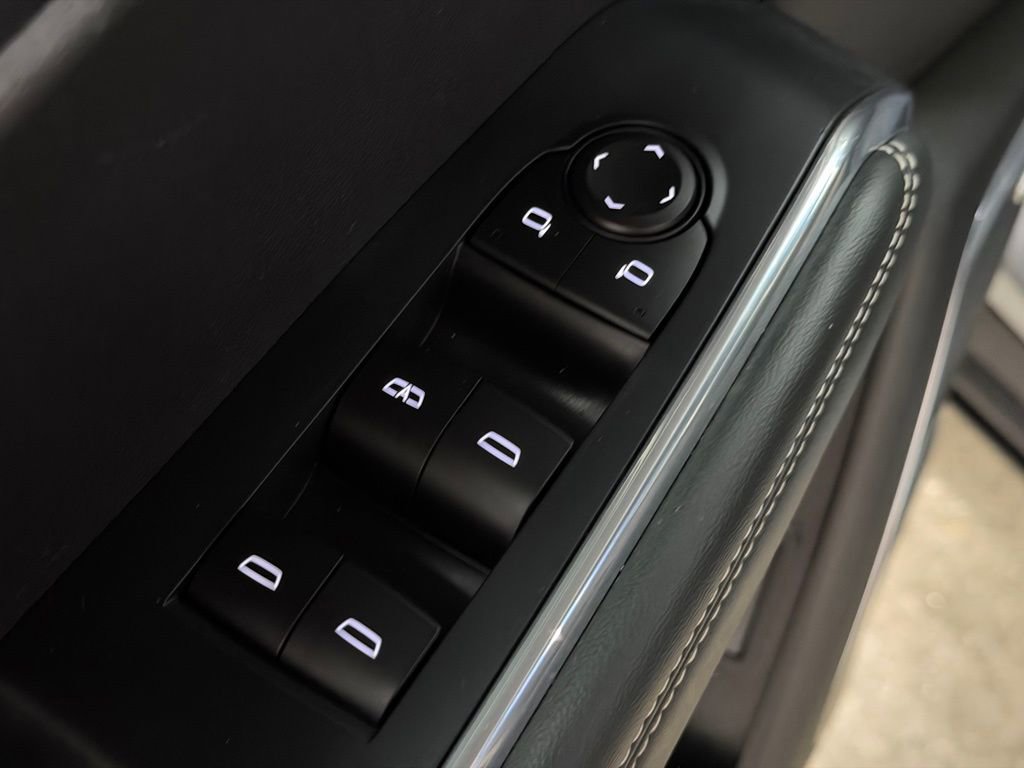 Certified 2025 GMC Acadia Elevation w/ LPO, Floor Liner Package image 34