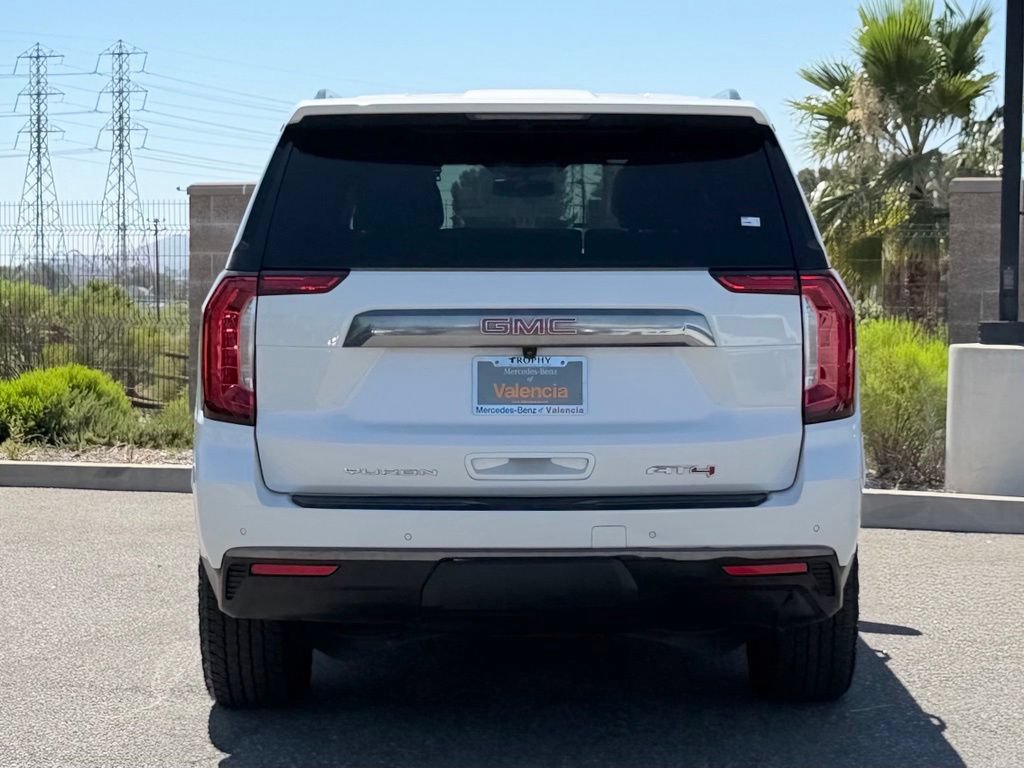 Used 2023 GMC Yukon AT4 w/ AT4 Premium Package AWD/4WD image 8