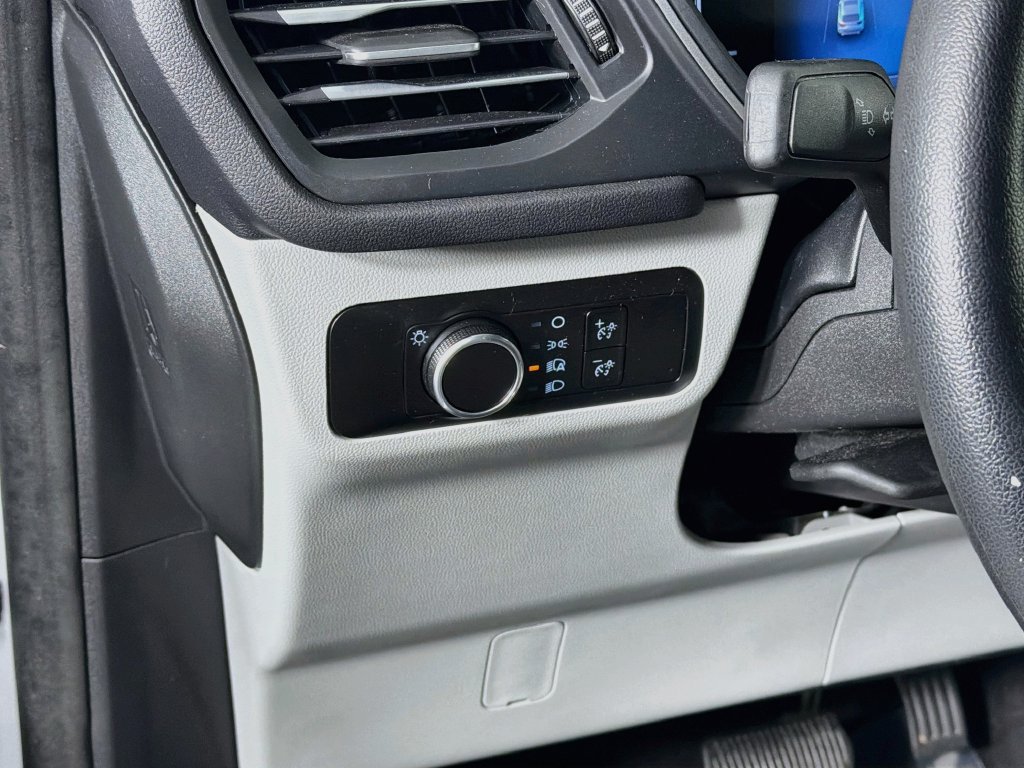Used 2025 Ford Escape Active FWD image 10