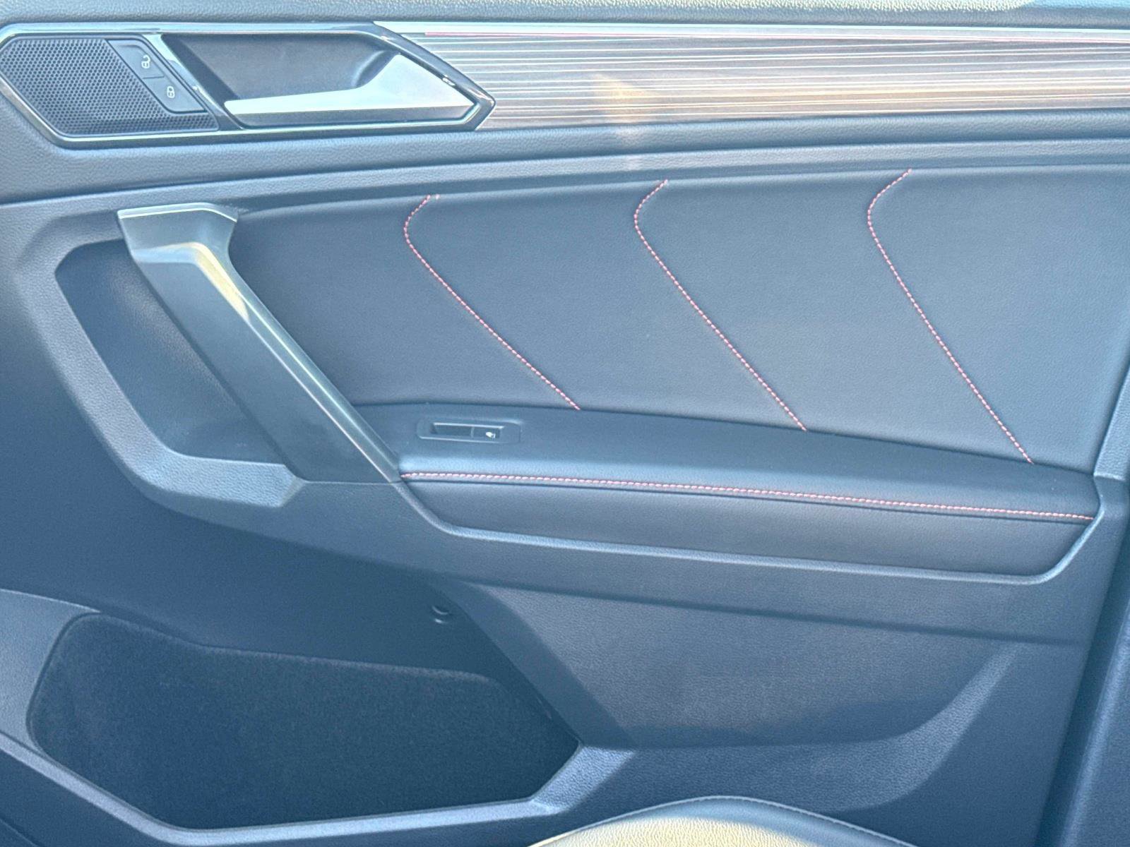 Used 2024 Volkswagen Tiguan Wolfsburg Edition image 25