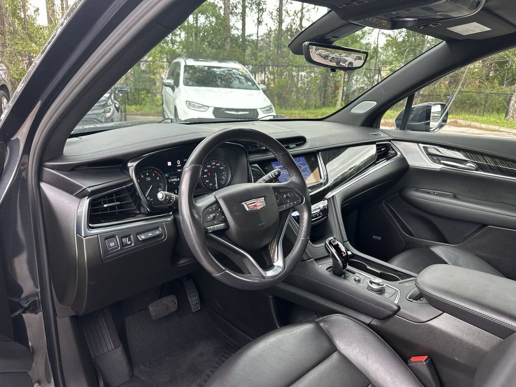 Certified 2023 Cadillac XT6 Premium Luxury w/ Technology Package FWD image 10