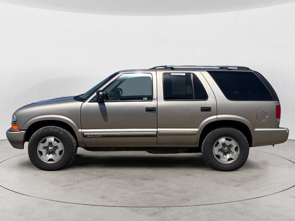 Used 2002 Chevrolet Blazer LS w/ Preferred Equipment Group AWD/4WD image 8