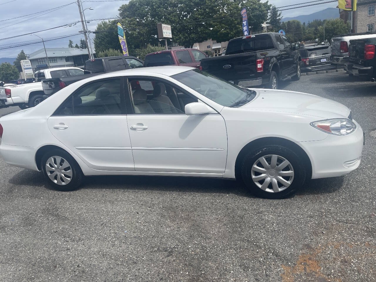 Used 2002 Toyota Camry LE FWD image 4