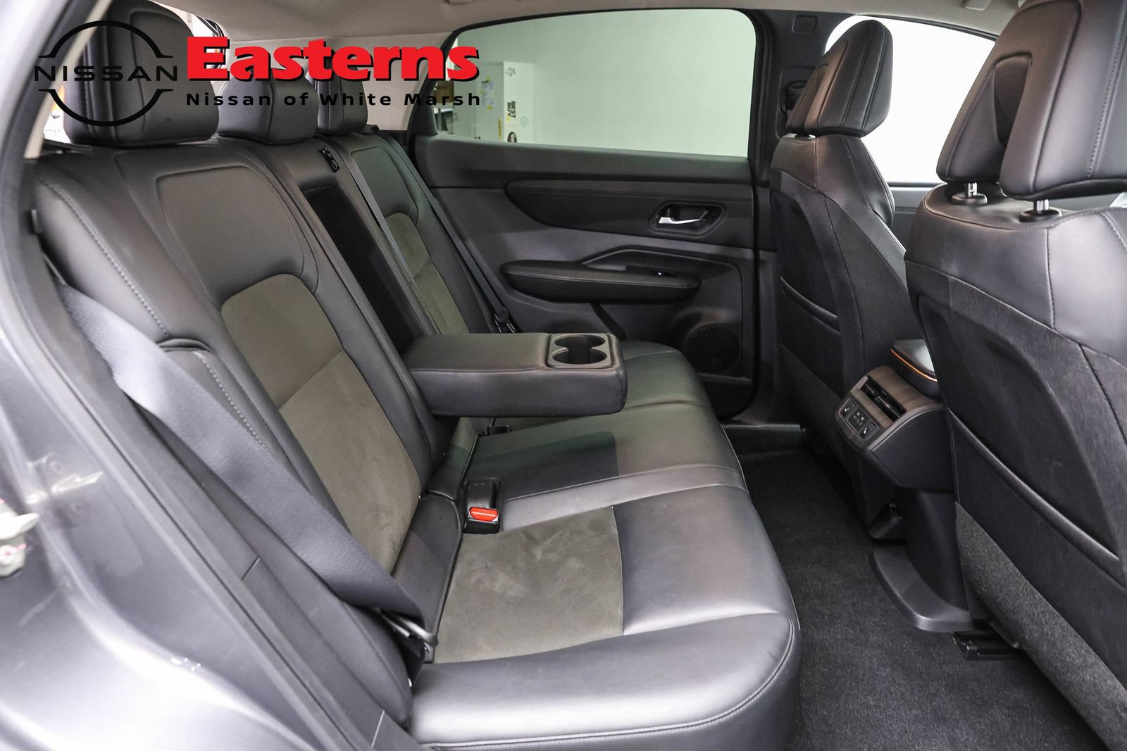 Used 2023 Nissan Ariya FWD image 22