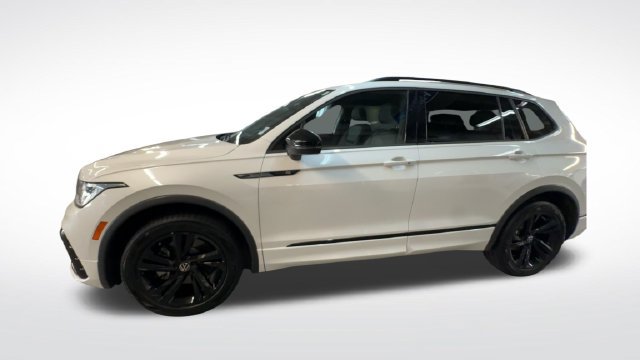 Certified 2024 Volkswagen Tiguan SE R-Line AWD/4WD image 6