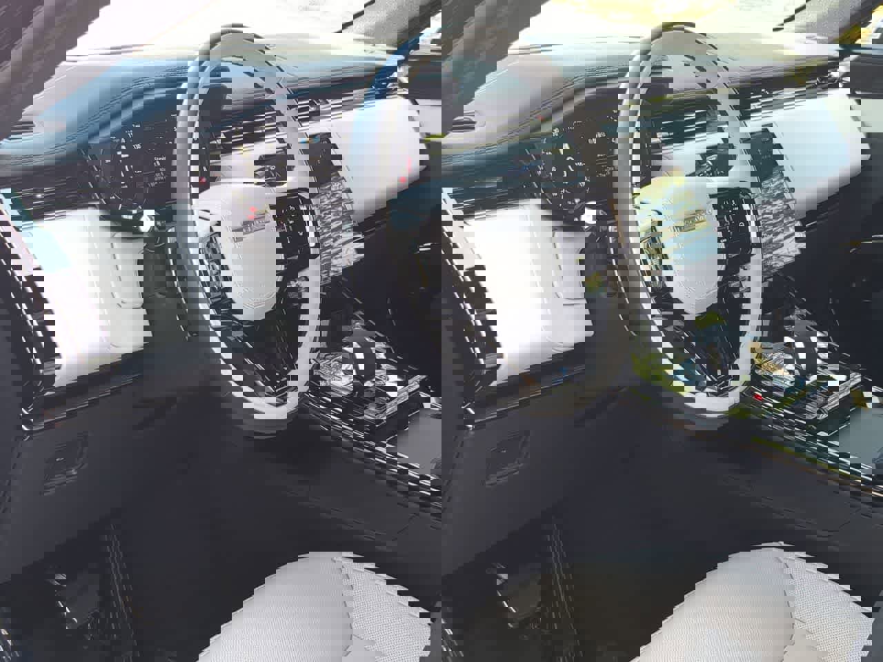 Used 2025 Land Rover Range Rover Sport Dynamic SE image 10