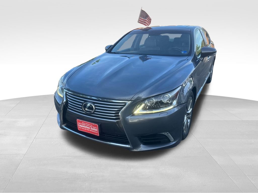 Used 2015 Lexus LS 460 AWD w/ Comfort Package image 2