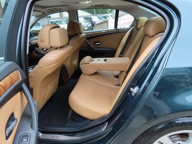 Used 2010 BMW 528i Sedan RWD image 11