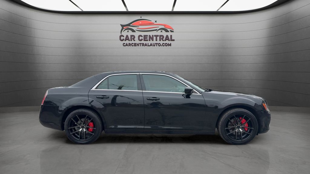 Used 2014 Chrysler 300 S AWD/4WD image 6