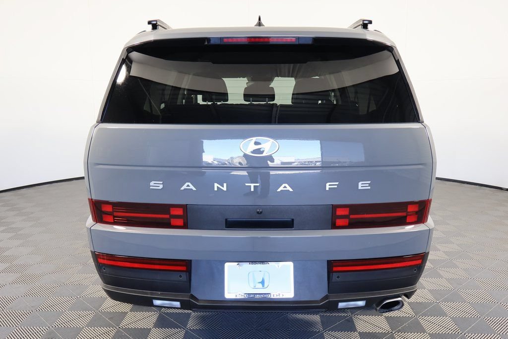 Used 2026 Hyundai Santa Fe SEL FWD image 5