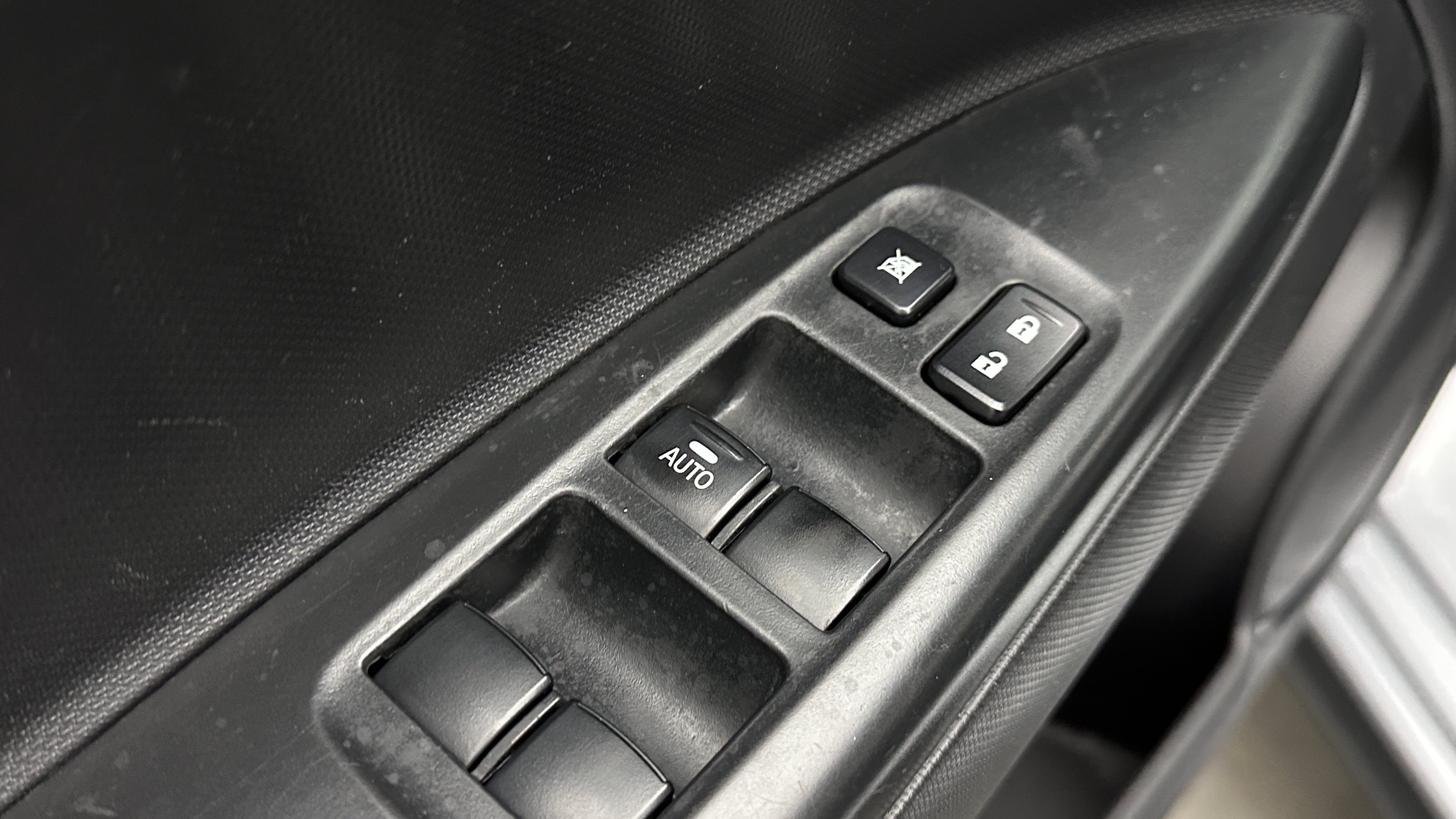 Used 2024 Mitsubishi Mirage ES FWD image 11