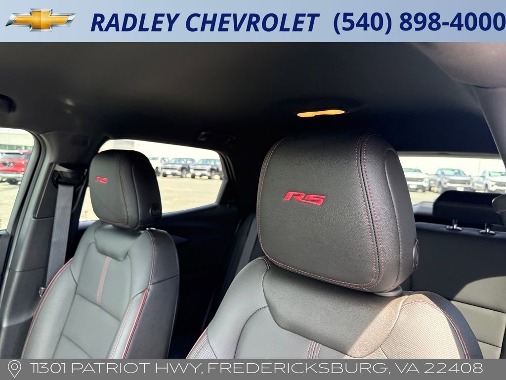 Certified 2025 Chevrolet TrailBlazer RS w/ Convenience Package image 2