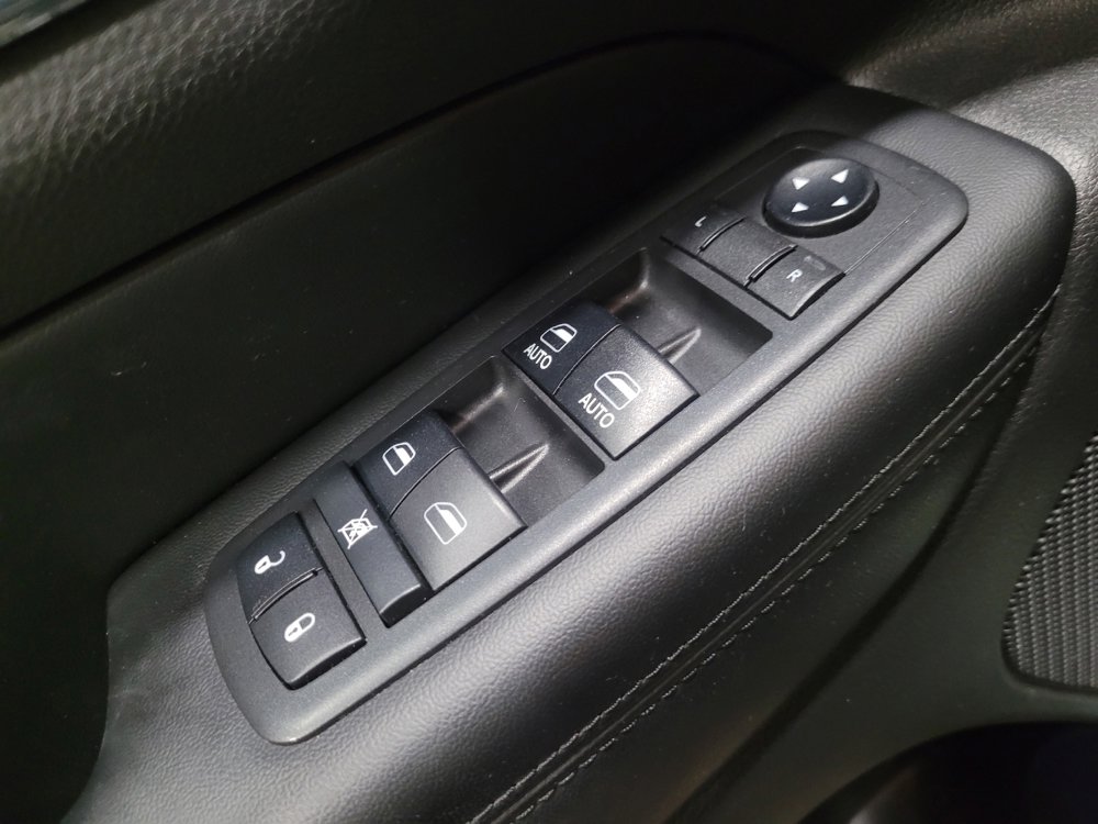Used 2018 Jeep Grand Cherokee Limited AWD/4WD image 27