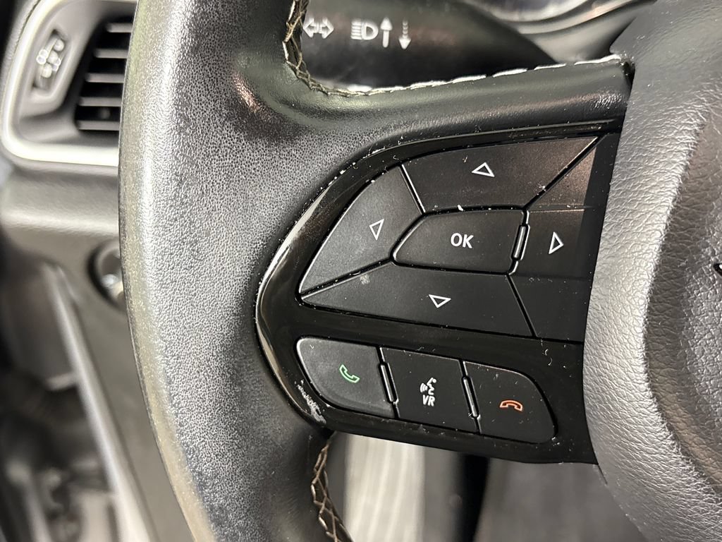 Used 2018 Chrysler Pacifica Touring Plus w/ S Appearance Package FWD image 19